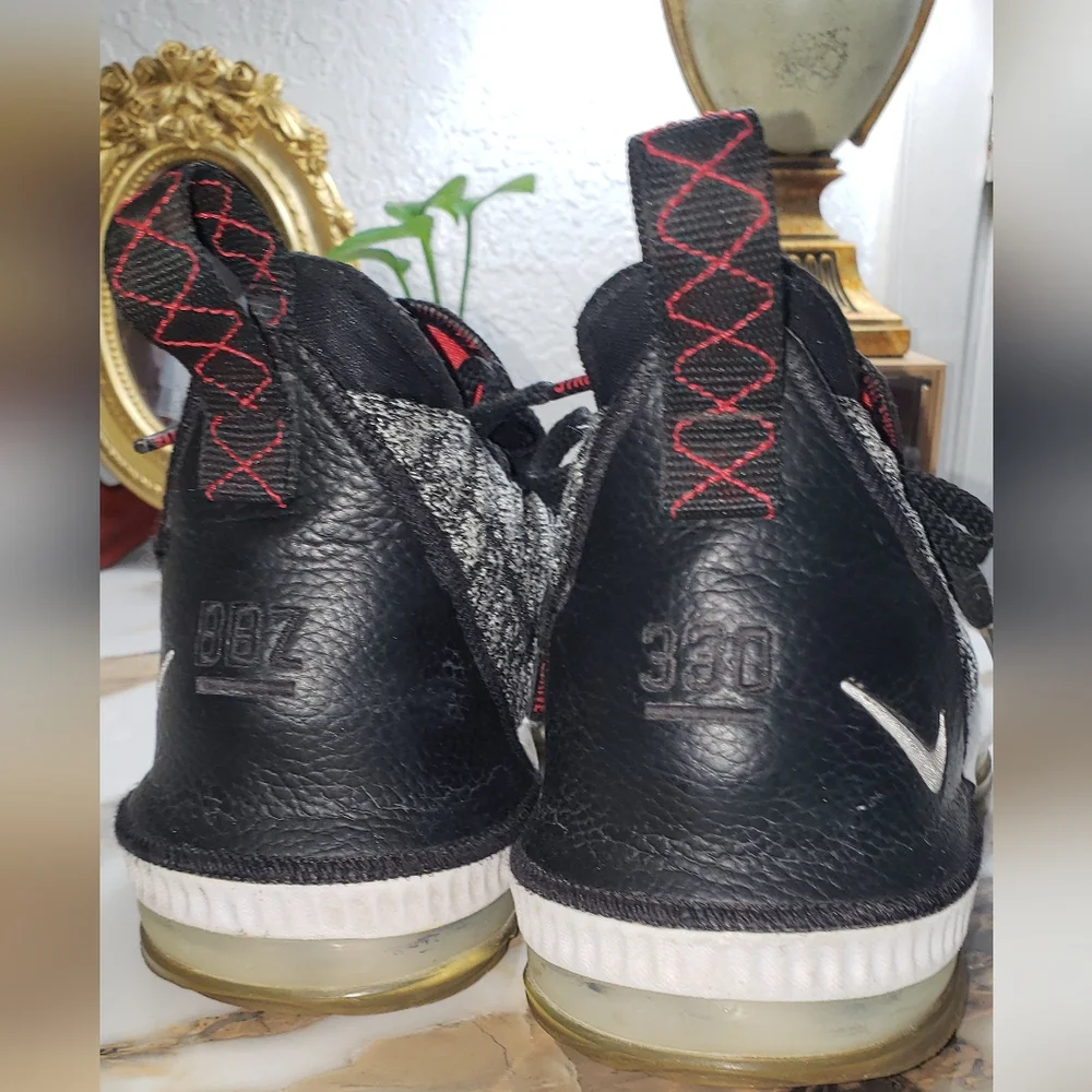 Nike Lebron 16 Oreo Mens Basketball Shoes Size 8.5